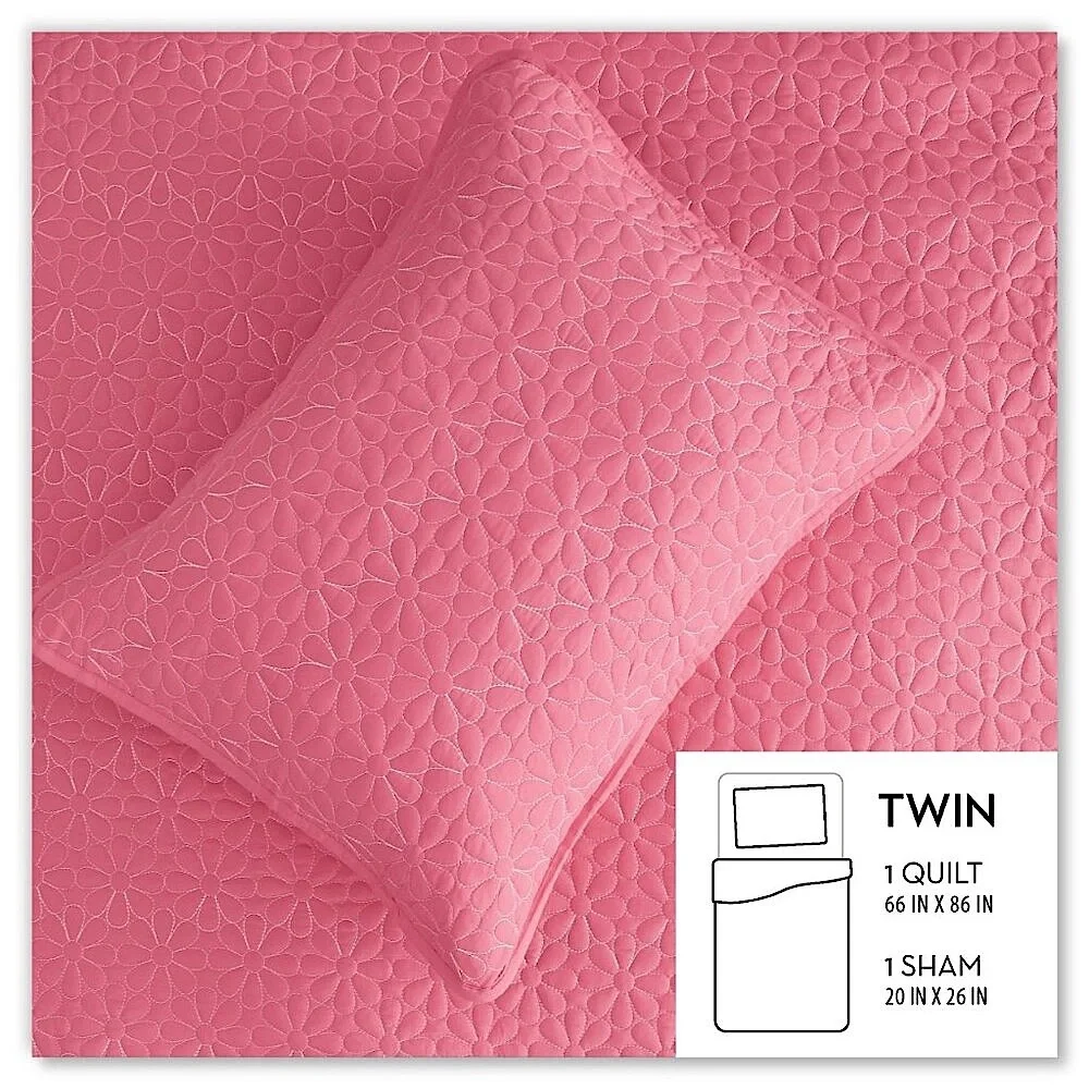 Reversible Embroidered Daisy Design 2 Piece Twin Quilt Set Pink & White NEW